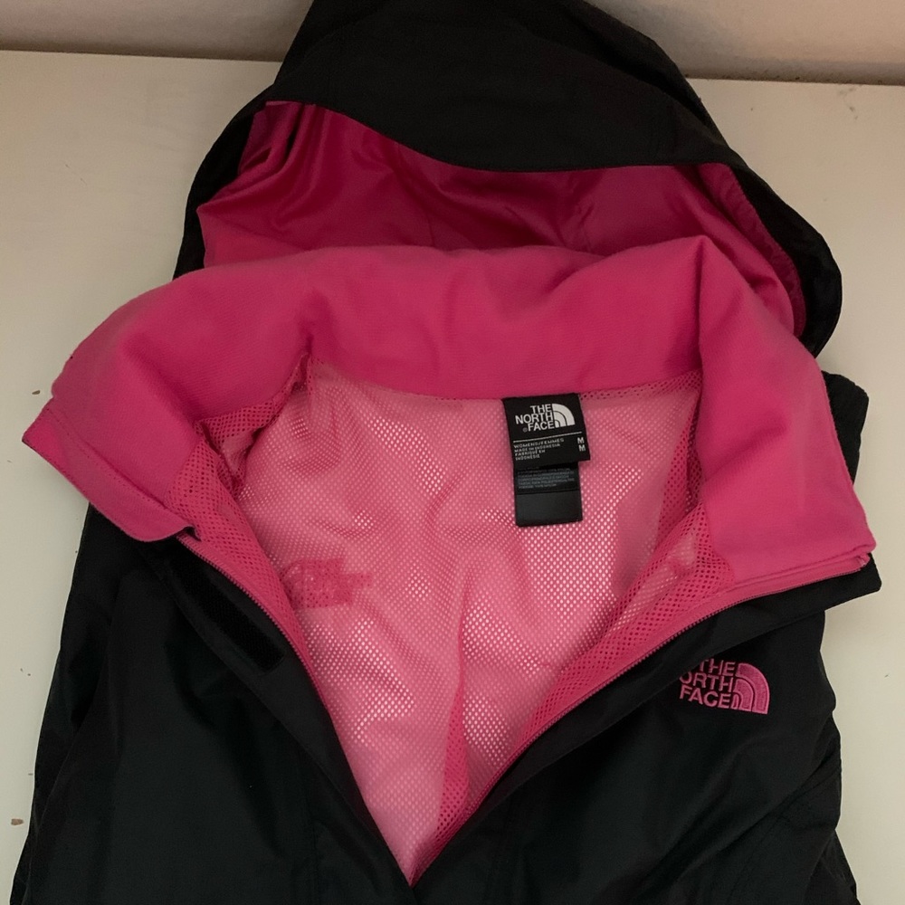 north face pink windbreaker